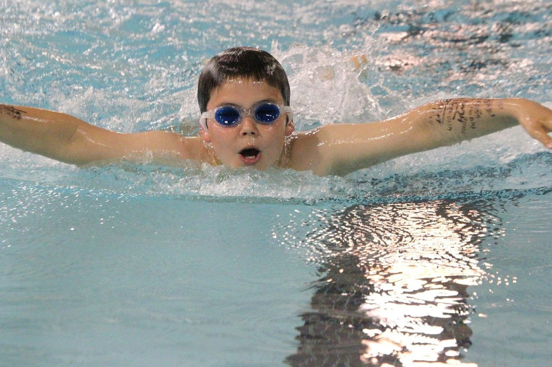 child swimming goggles